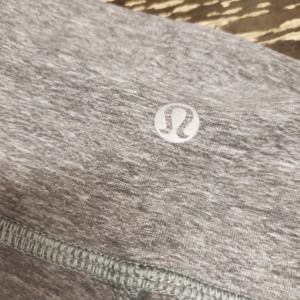 Lululemon Pants - Lululemon Wunder Under Cropped Leggings. Size 8. Lululemon Pants - Lululemon Wunder Under Cropped Leggings. Size 8.